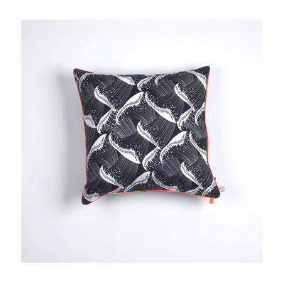 Kissen "JAPANESE WAVE" BLACK&WHITE 50x50cm   100% Seide
