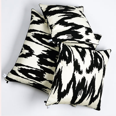 Kissen "IKAT BIG" BLACK FANCY 40x40cm   Cotton_Struktur