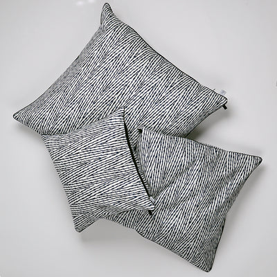 Kissen "IKAT HERRINGBONE" BLUE FANCY 60x60cm   Cotton_Struktur