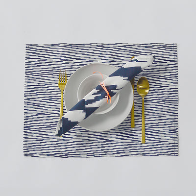 SERVIETTE 'IKAT HERRINGBONE' BLUE FANCY 36 x 48 cm 100% COTTONSATIN